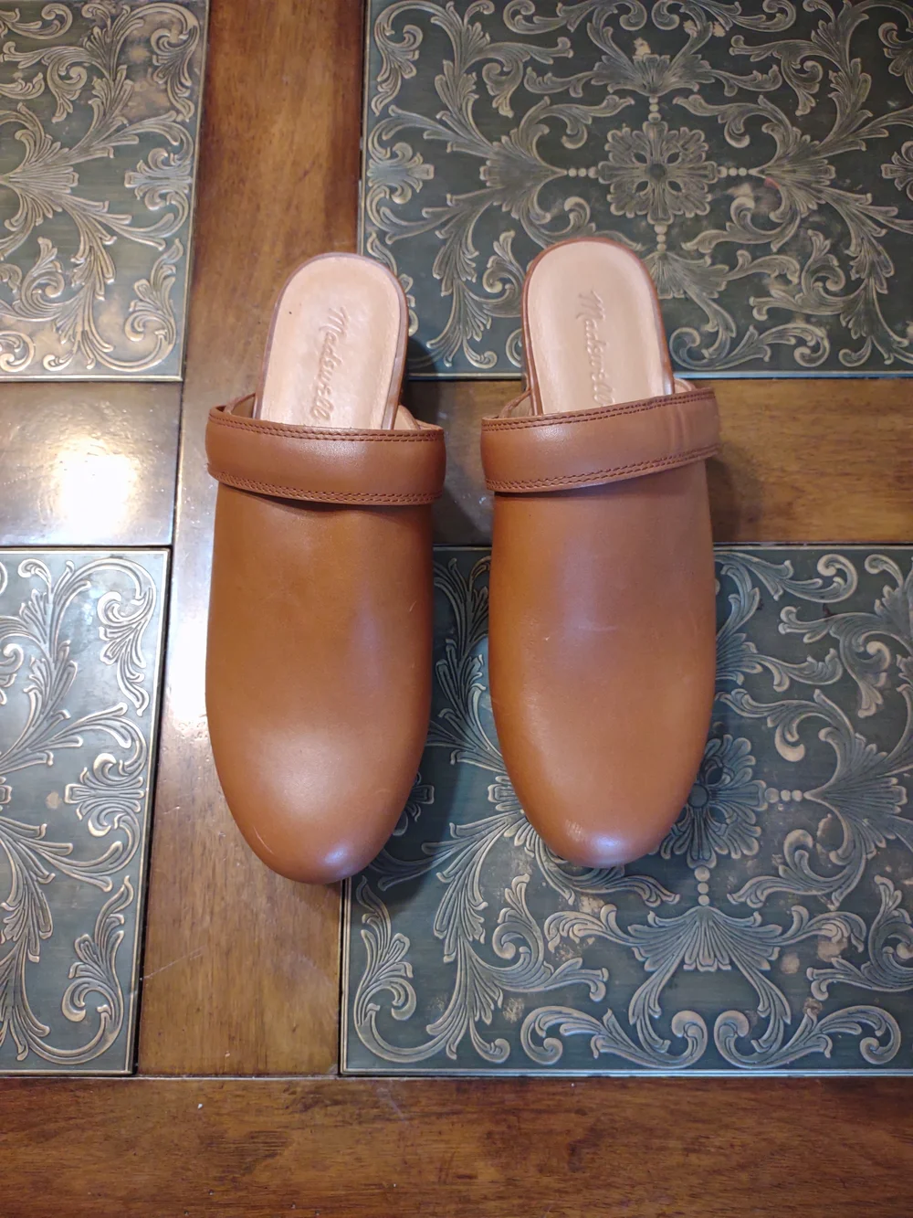 The Cecily Clog in Oiled Leather  English Saddle - Picture 11 of 12
